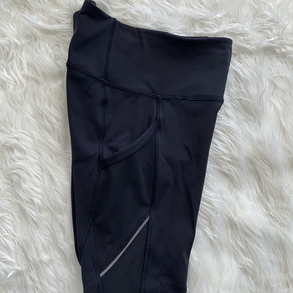 Lululemon | Fast As Light Crop 19” - Picture 12 of 16